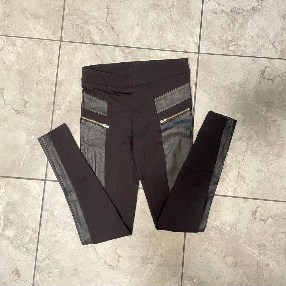 Black leggings with faux leather sides